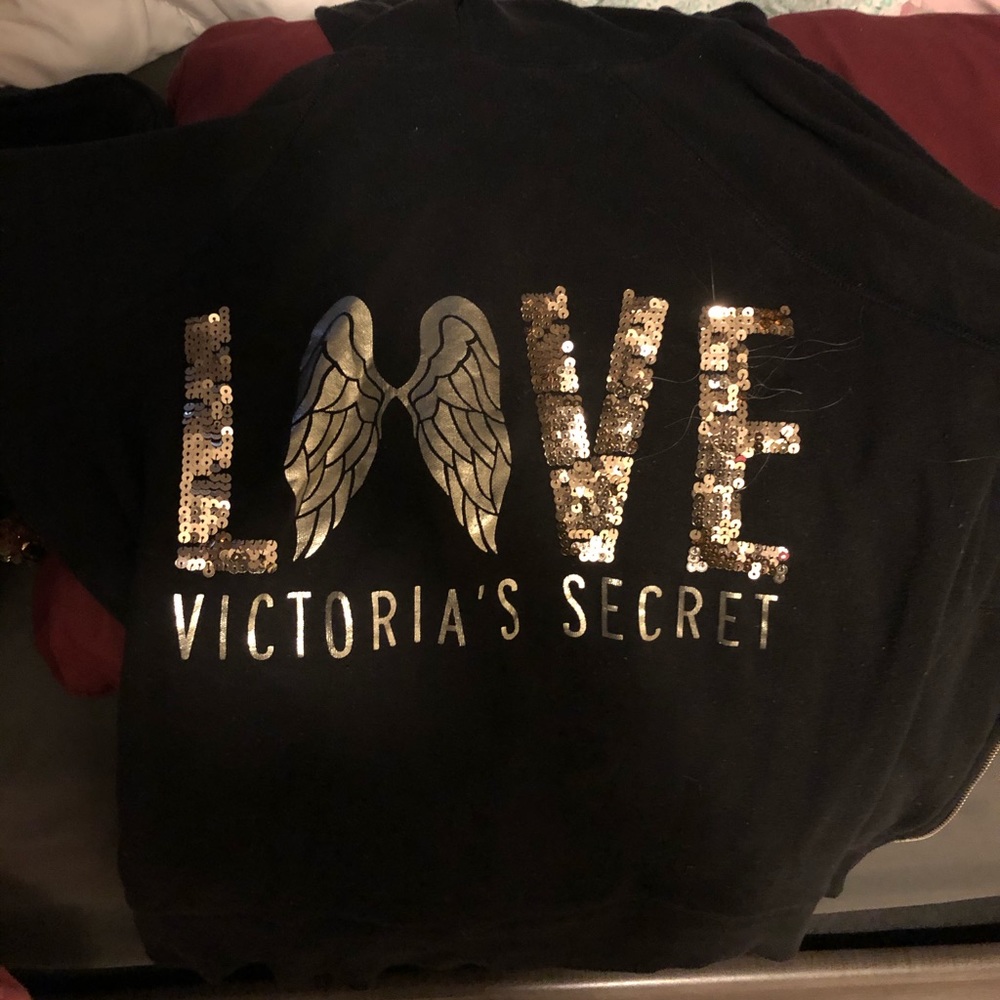 VICTORIA SECRET sequin sweatshirt